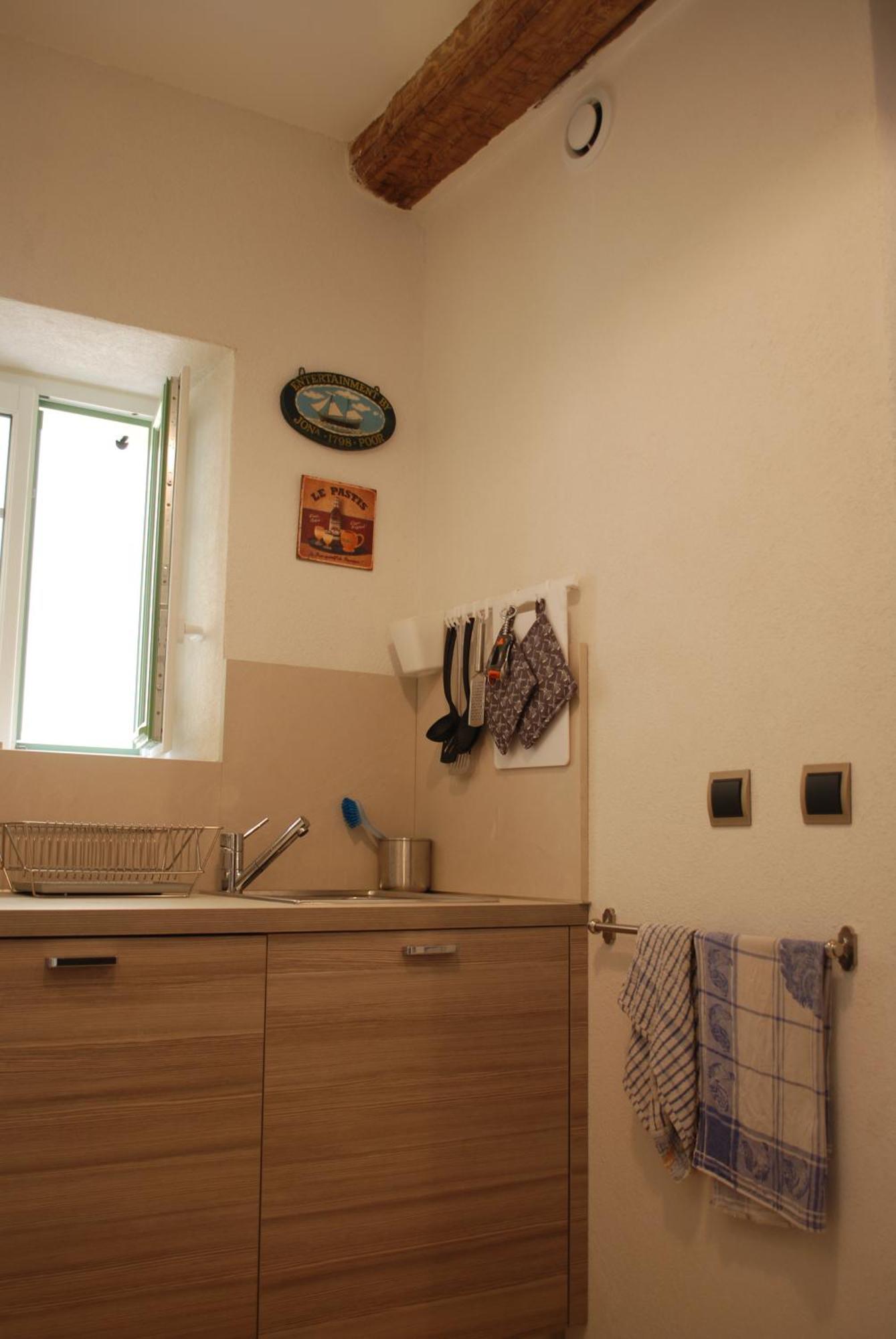 Apartment Sortie 44 - Newly Renovated 1 Bedroom, Center Of Old